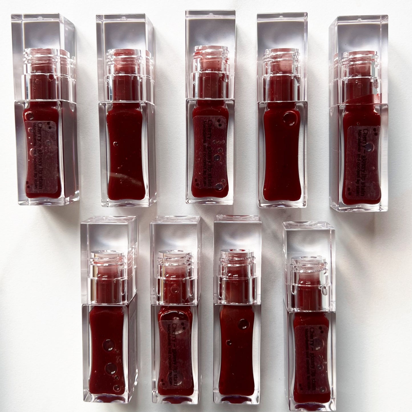 Cherry - Rich and glossy colour changing lip stain