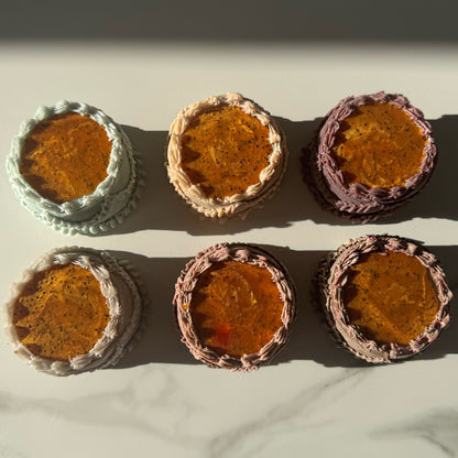 Passionfruit & Vanilla cake - Honey & seaweed soap